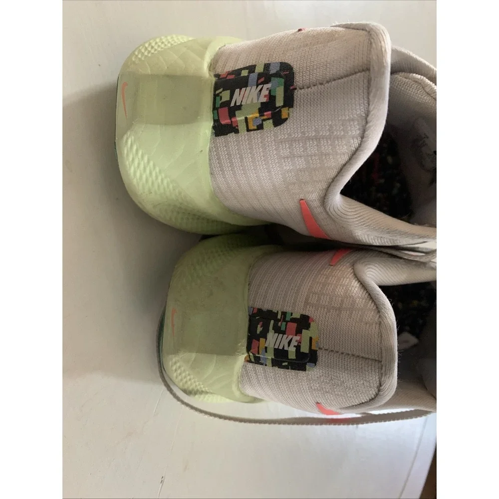 Nike Zoom Pegasus 39 Women's Running Shoes Light Gray Coral Size 7